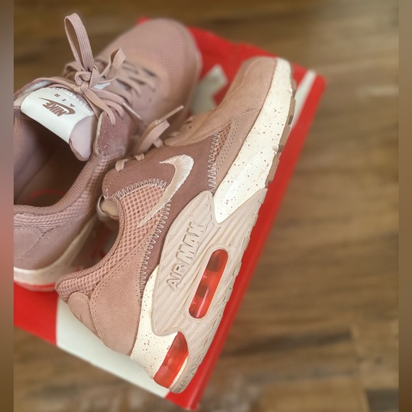 Women’s Nike Air Max Size 8. Pink Oxford Rose - Picture 5 of 9